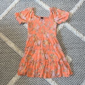 Adorable girls dress. Worn once!